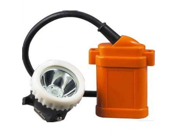 矿灯及路灯电池